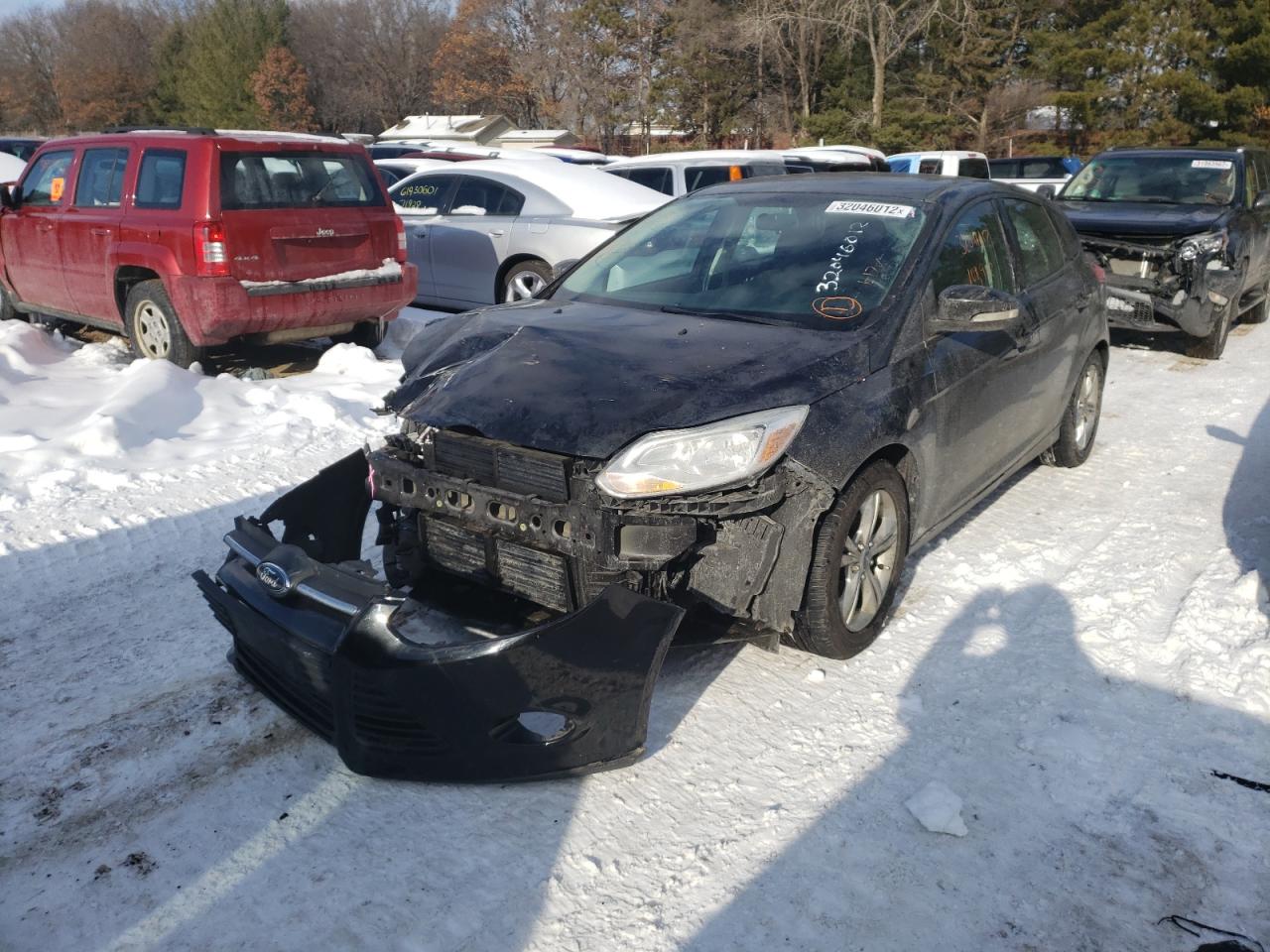 Photo 2 from auction – 2014 FORD FOCUS SE with VIN 1FADP3K23EL121615