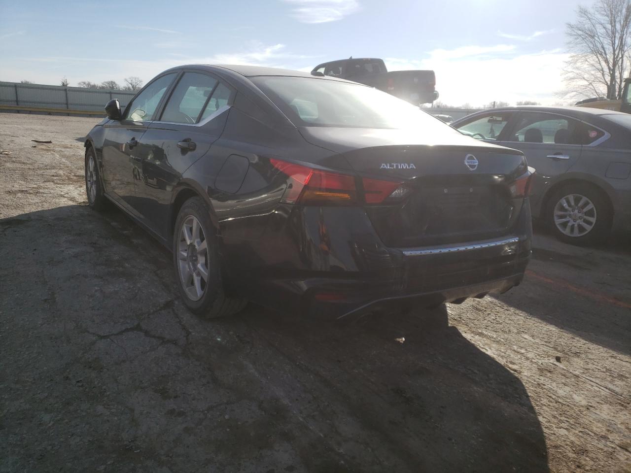 Photo 3 from auction – 2019 NISSAN ALTIMA SR with VIN 1N4BL4CV5KC181375