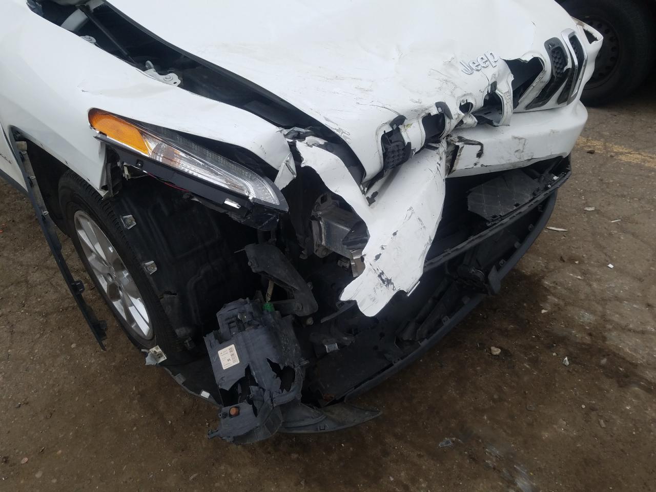 Photo 10 from auction – 2016 JEEP CHEROKEE L with VIN 1C4PJMCB0GW270286