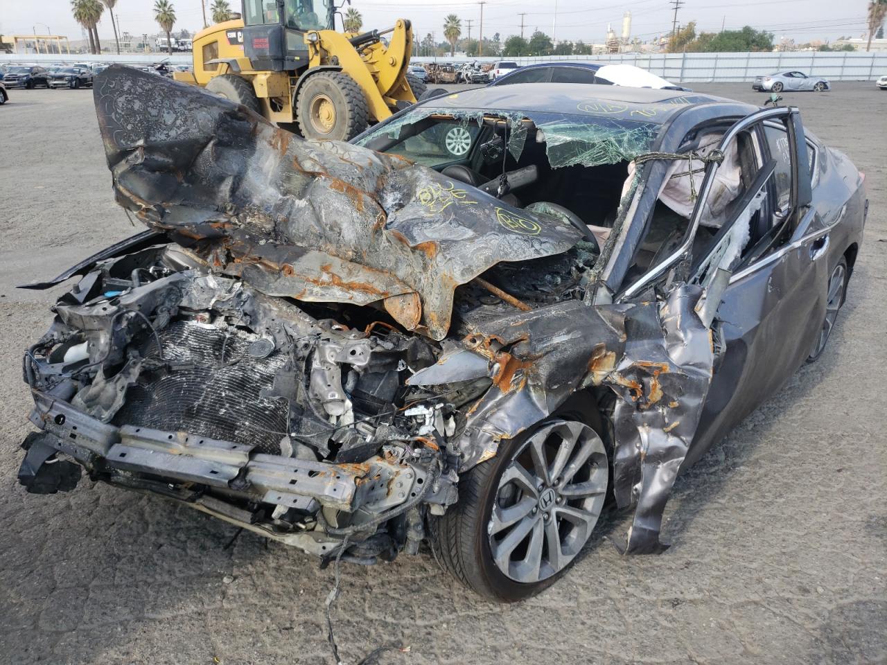 Photo 2 from auction – 2015 HONDA ACCORD EXL with VIN 1HGCT2B86FA003346