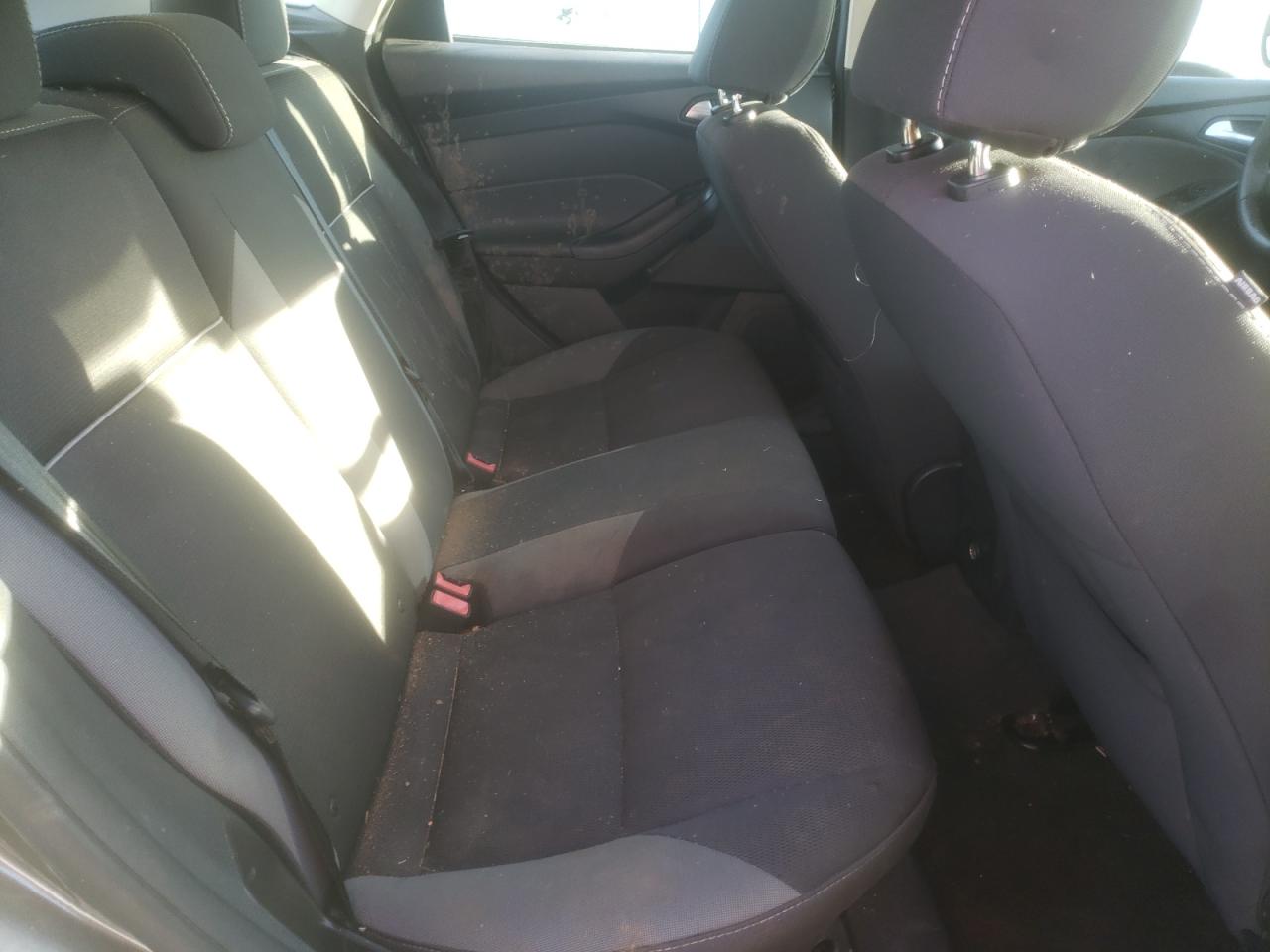 Photo 6 from auction – 2013 FORD FOCUS SE with VIN 1FADP3K21DL278879