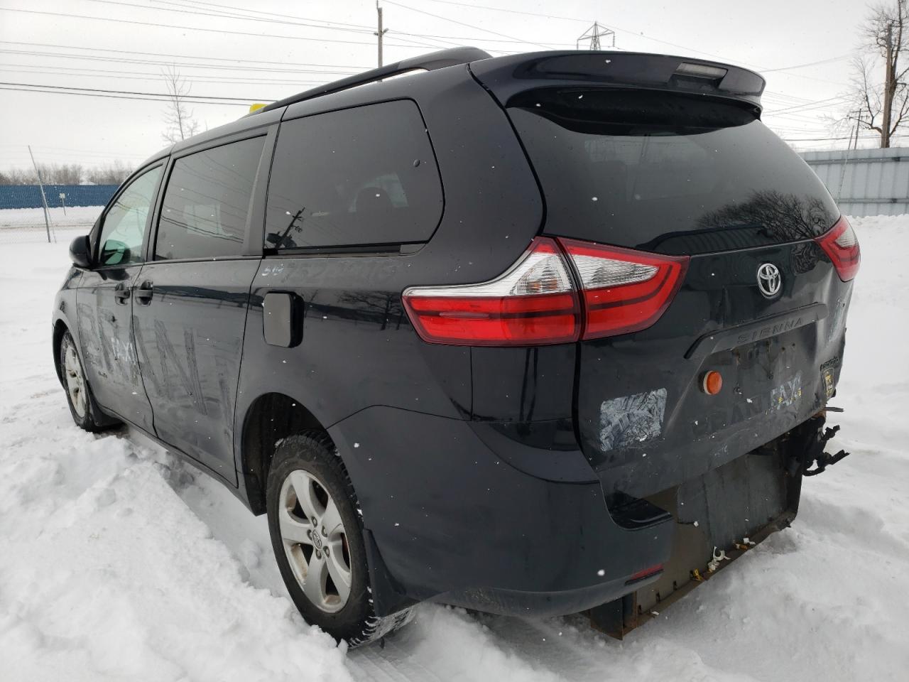 Photo 3 from auction – 2016 TOYOTA SIENNA with VIN 5TDZK3DC8GS712562