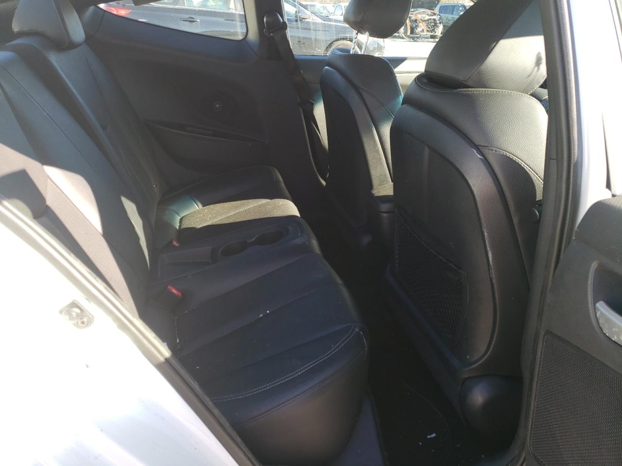 Photo 6 from auction – 2013 HYUNDAI VELOSTER T with VIN KMHTC6AEXDU152914