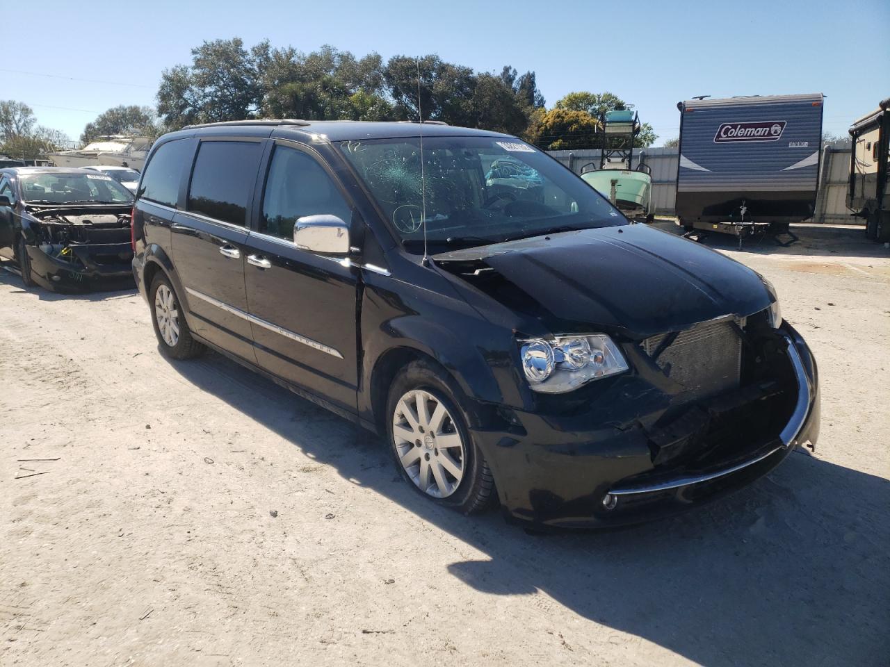 Photo 1 from auction – 2012 CHRYSLER TOWN & COU with VIN 2C4RC1CG2CR266434