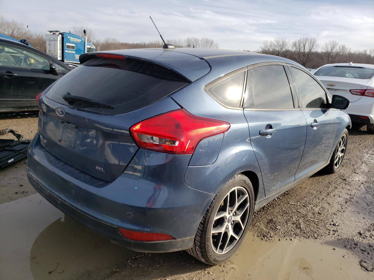 Photo 4 from auction – 2018 FORD FOCUS SEL with VIN 1FADP3M22JL216934