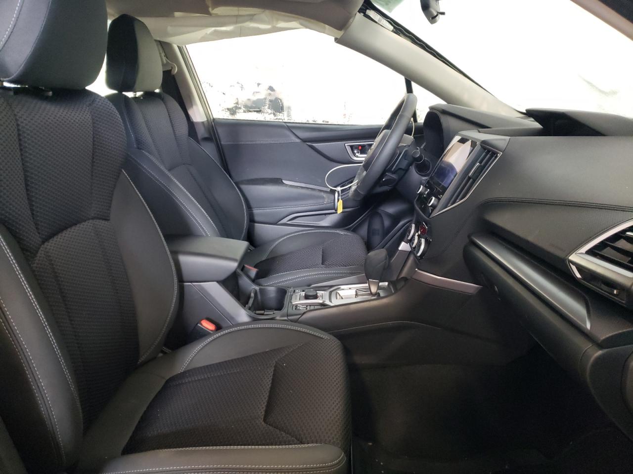 Photo 5 from auction – 2021 SUBARU FORESTER T with VIN JF2SKEJC0MH584532