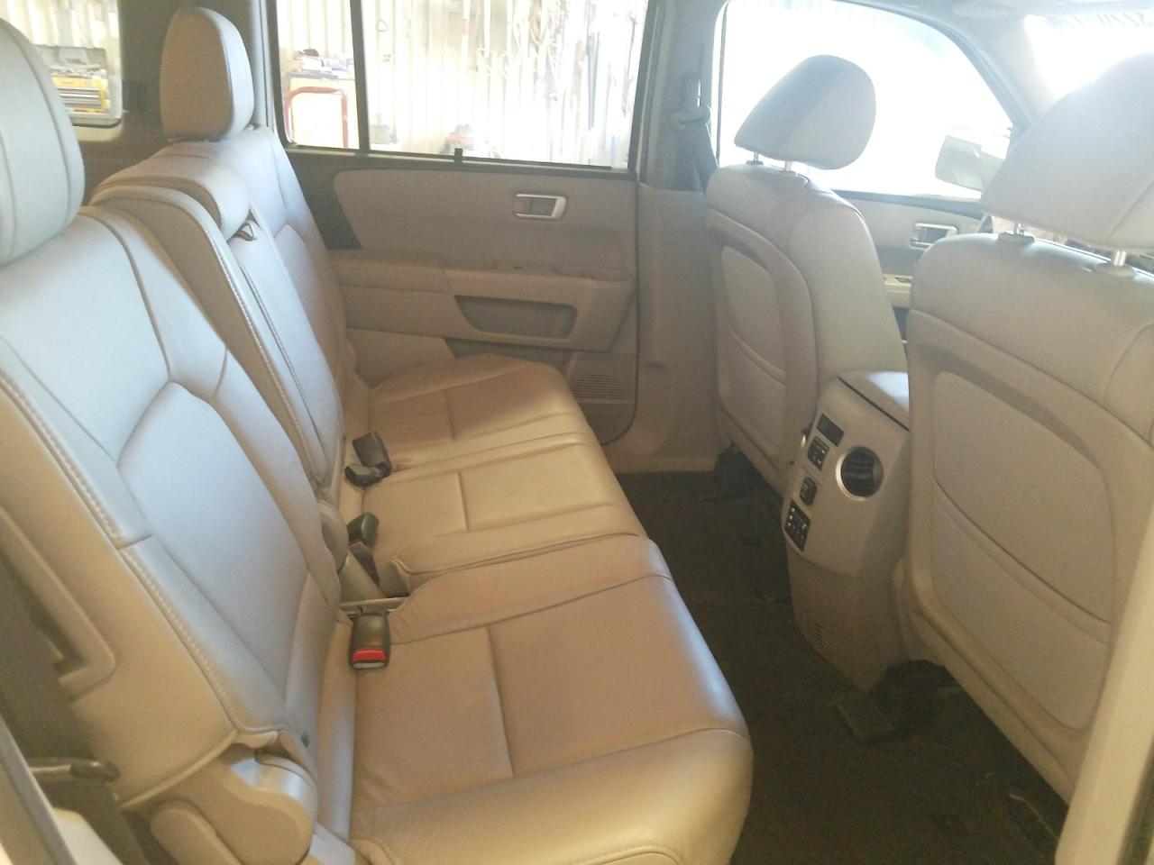 Photo 6 from auction – 2015 HONDA PILOT TOUR with VIN 5FNYF4H9XFB002828