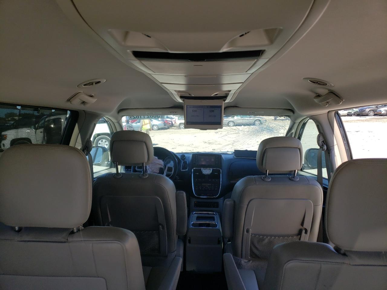 Photo 9 from auction – 2012 CHRYSLER TOWN & COU with VIN 2C4RC1CG2CR266434