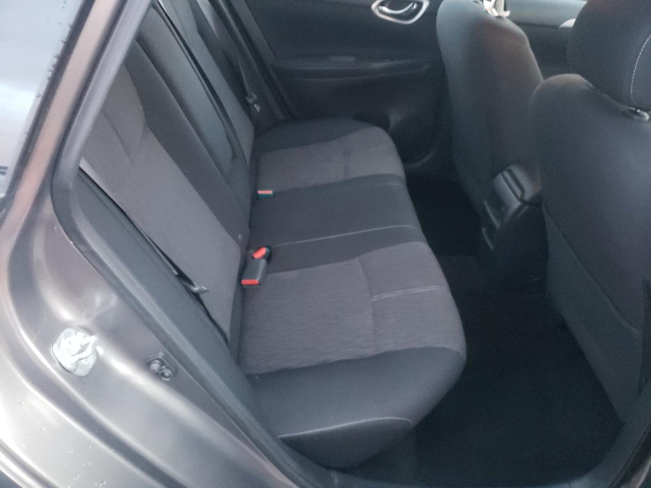 Photo 6 from auction – 2015 NISSAN SENTRA S with VIN 3N1AB7AP2FL681215