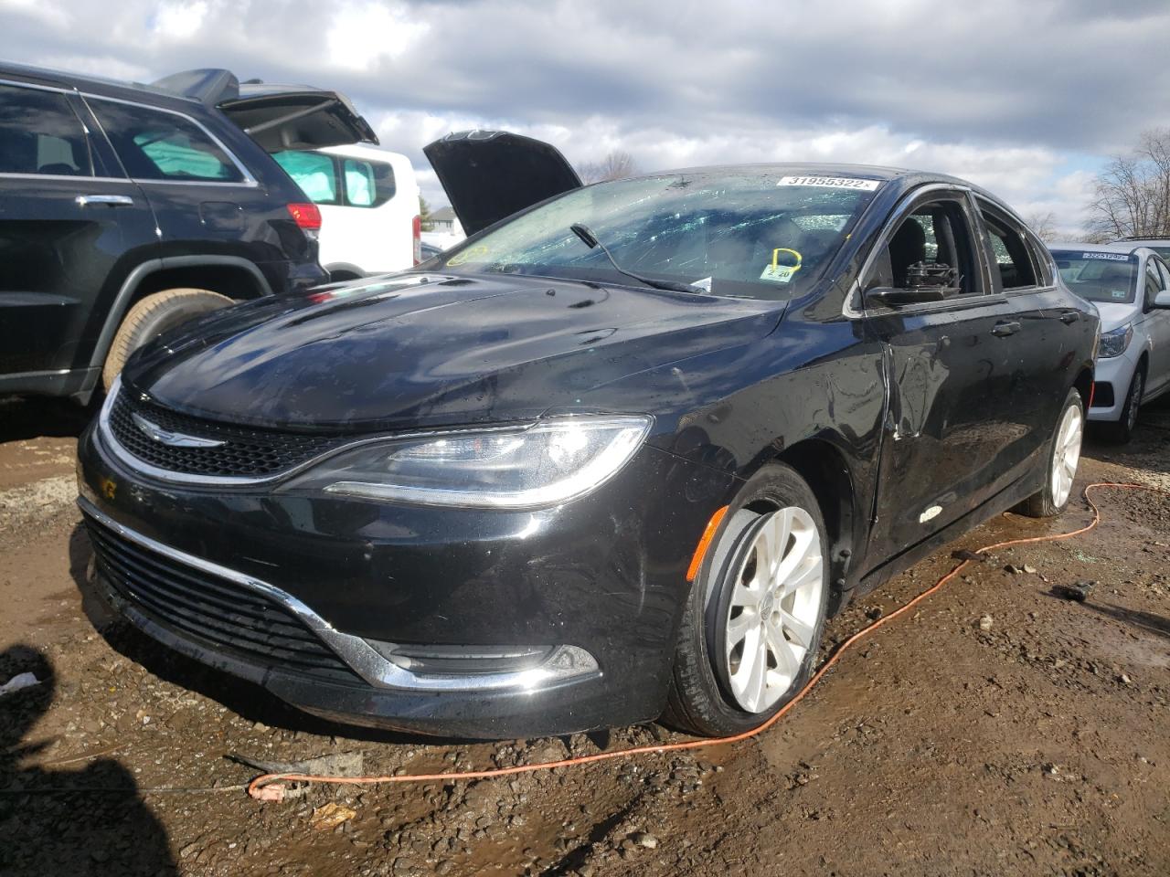 Photo 2 from auction – 2015 CHRYSLER 200 LIMITE with VIN 1C3CCCAB4FN735151