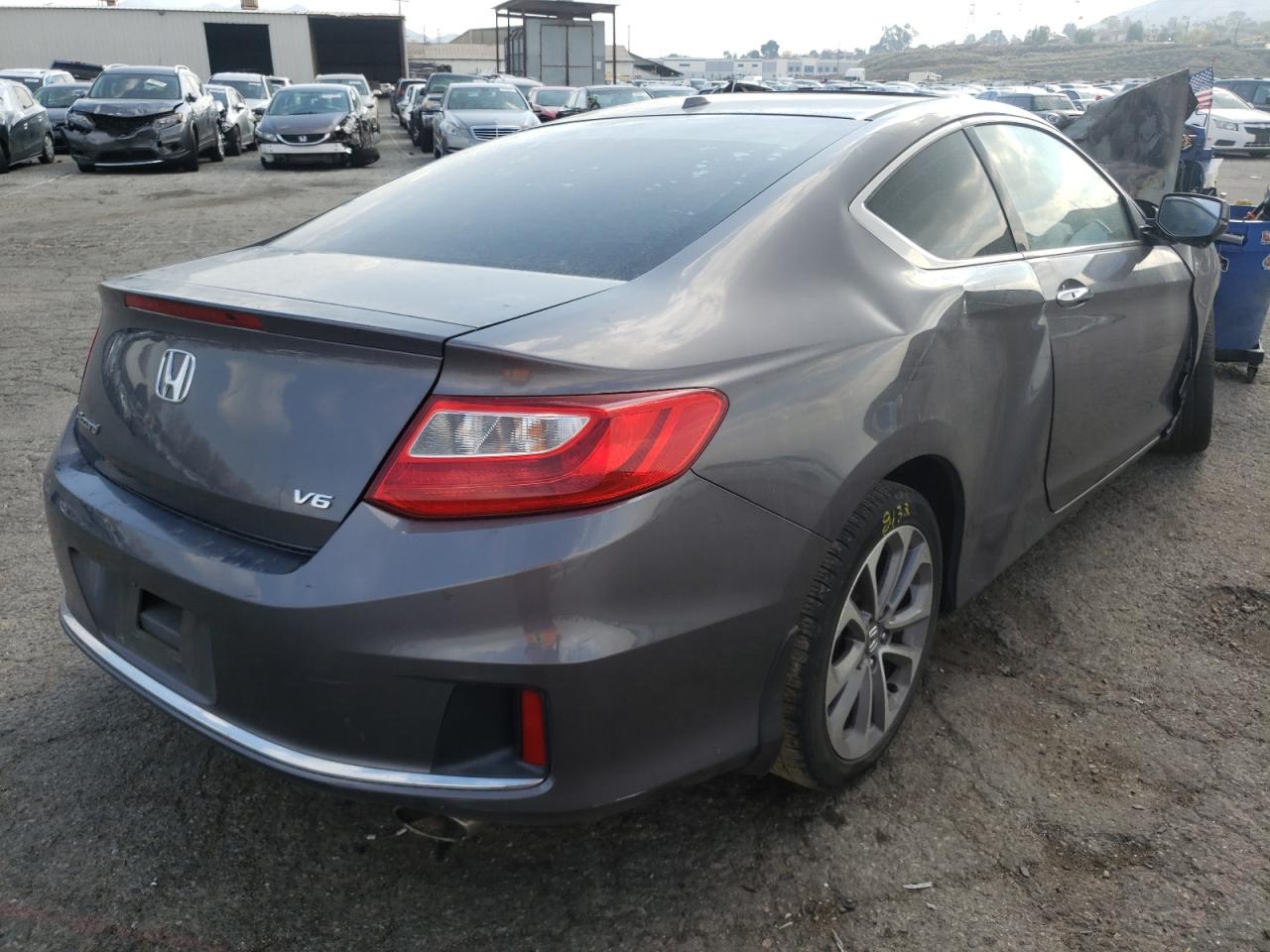 Photo 4 from auction – 2015 HONDA ACCORD EXL with VIN 1HGCT2B86FA003346