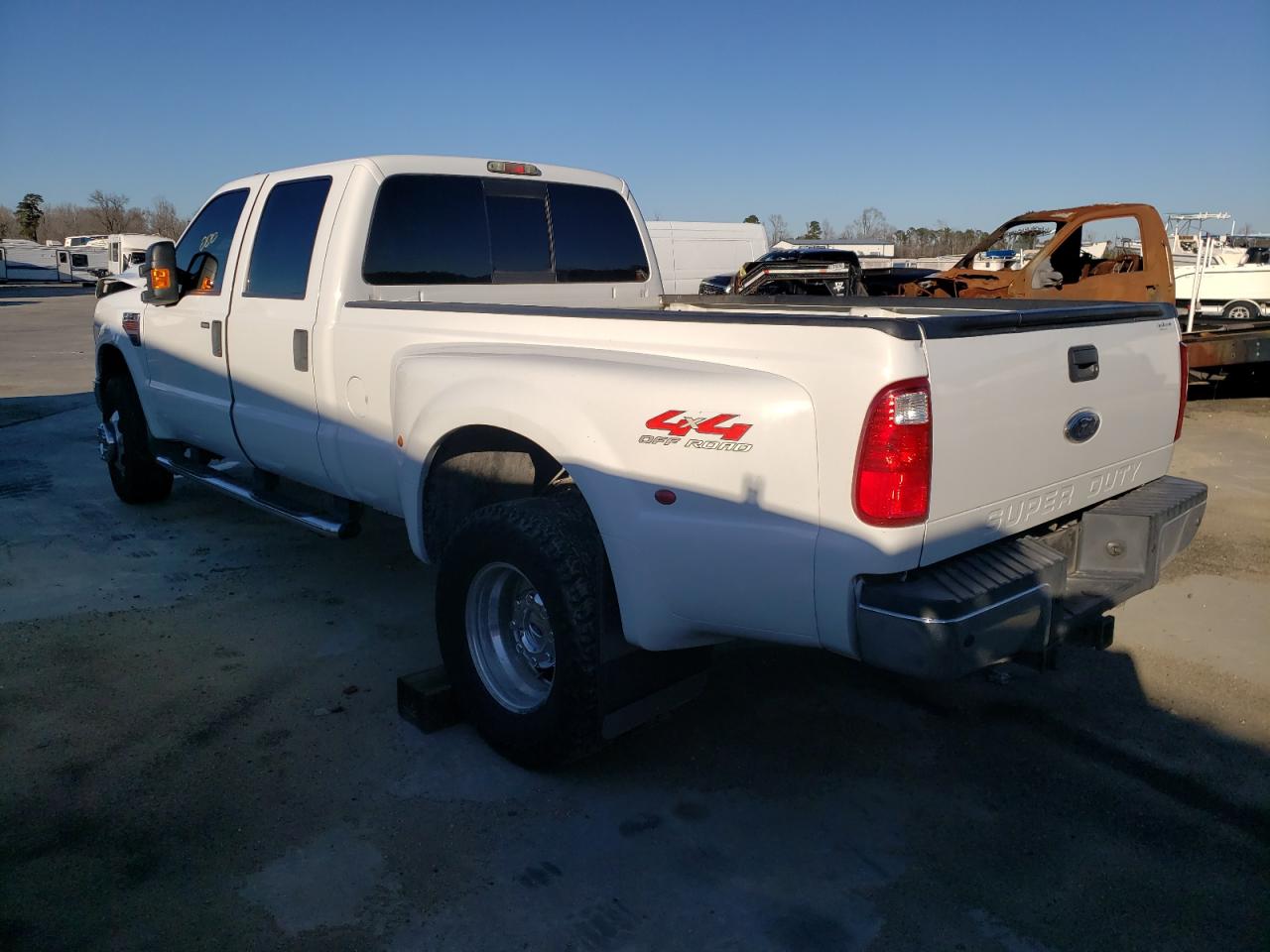 Photo 3 from auction – 2008 FORD F350 SUPER with VIN 1FTWW33R88ED02400
