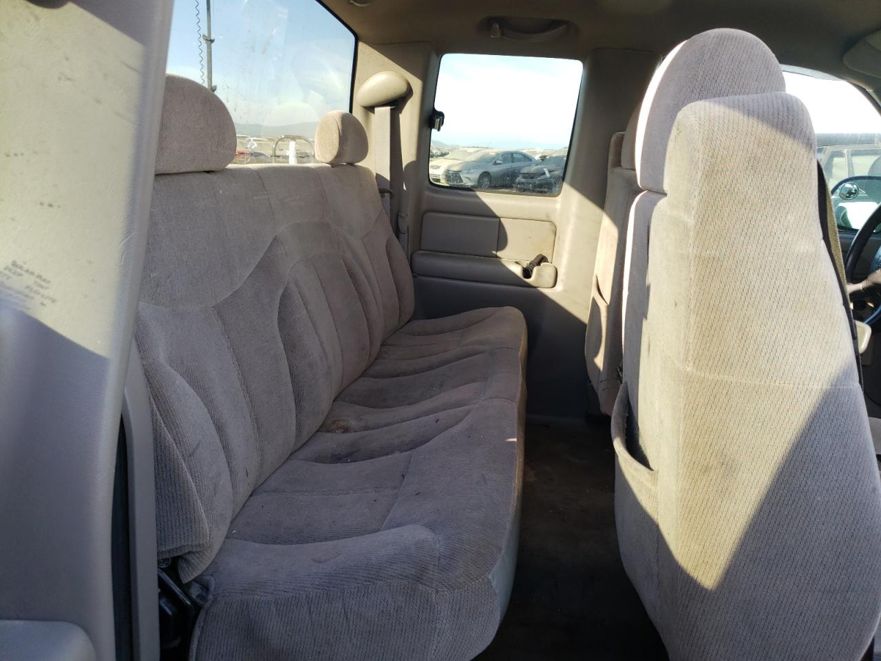 Photo 6 from auction – 2000 GMC NEW SIERRA with VIN 1GTFC29U4YZ108194