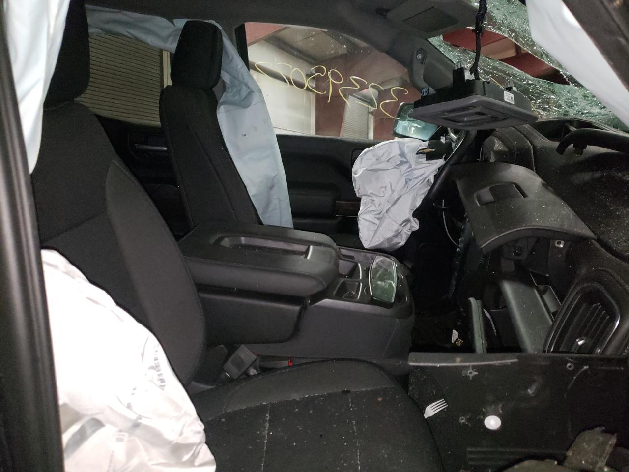 Photo 5 from auction – 2019 CHEVROLET SILVERADO with VIN 1GCRYDEK8KZ279763