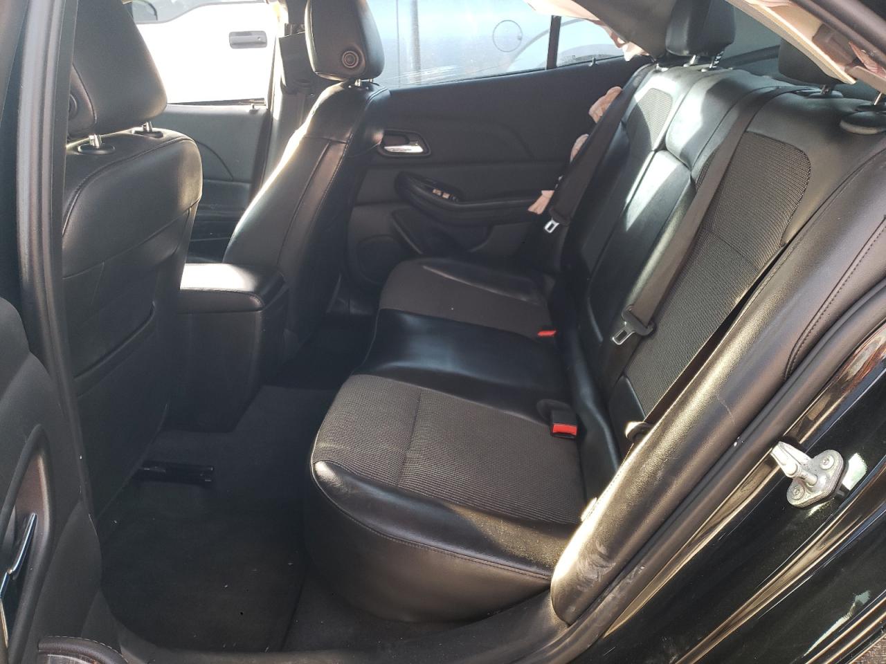 Photo 6 from auction – 2014 CHEVROLET MALIBU 2LT with VIN 1G11E5SL3EF282433