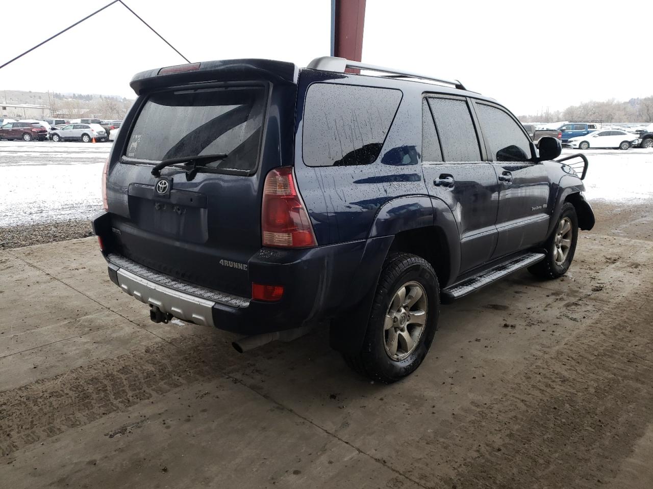 Photo 4 from auction – 2003 TOYOTA 4RUNNER SR with VIN JTEBU14RX38010922