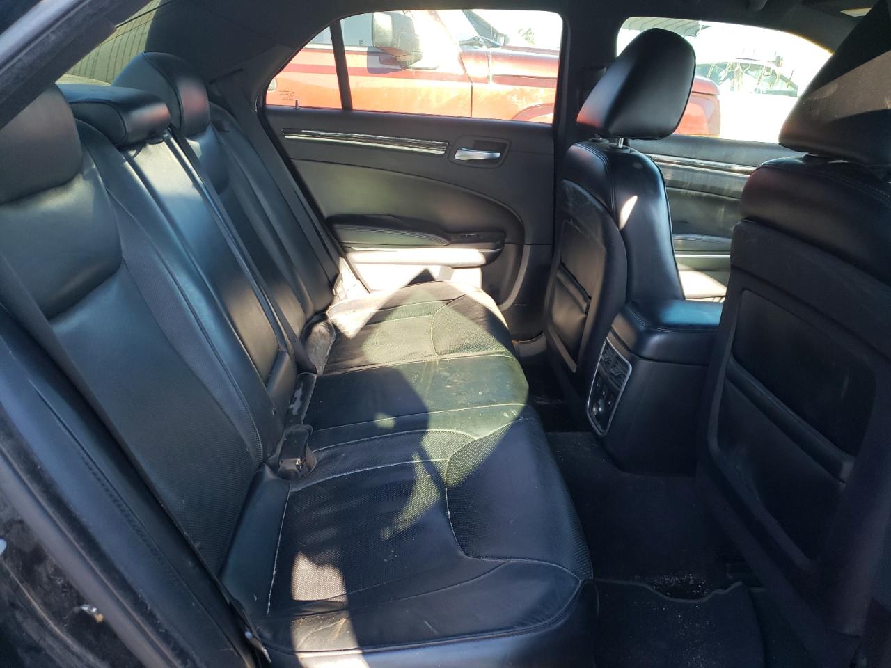 Photo 6 from auction – 2013 CHRYSLER 300C with VIN 2C3CCAETXDH523738