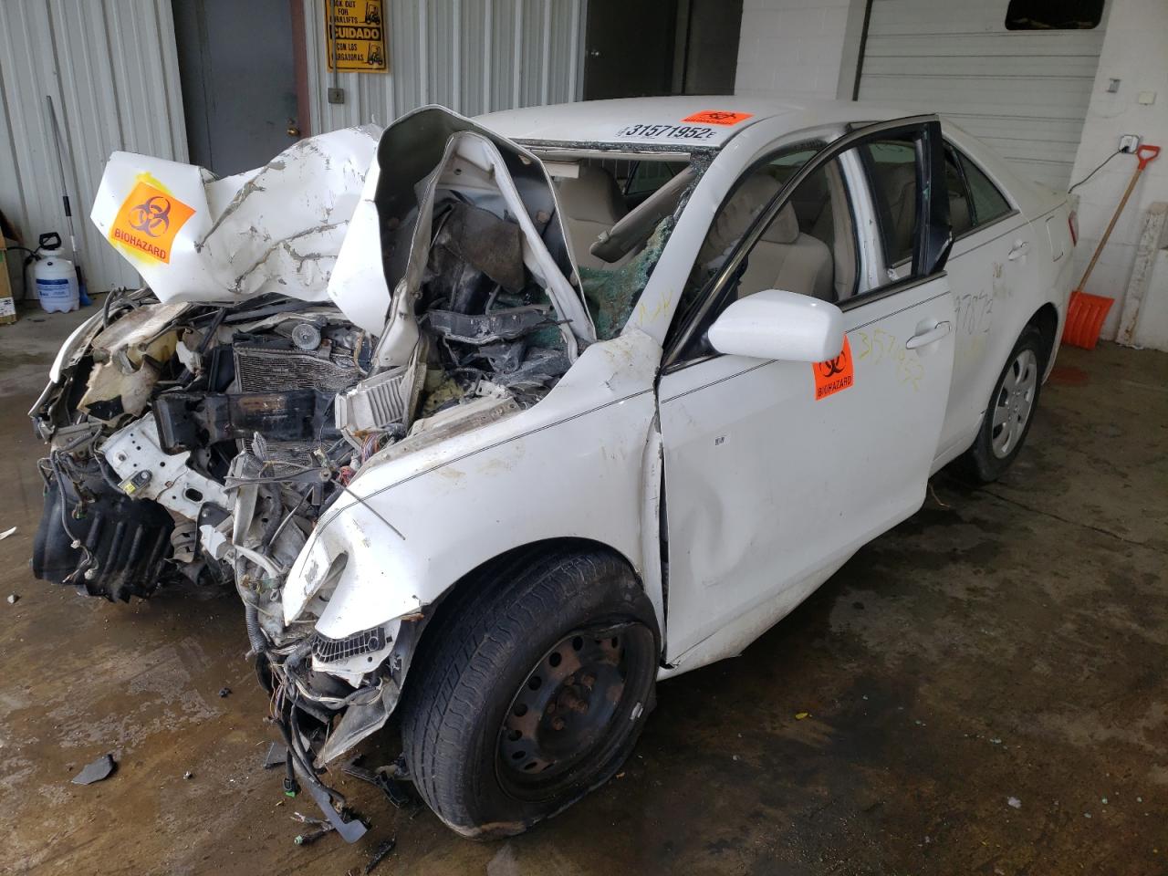 Photo 2 from auction – 2007 TOYOTA CAMRY CE with VIN 4T1BE46K77U600040