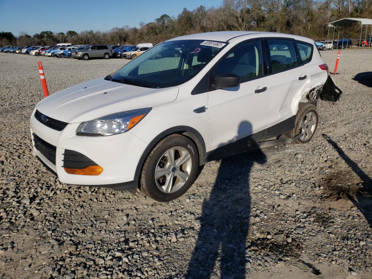 Photo 2 from auction – 2014 FORD ESCAPE S with VIN 1FMCU0F77EUE35258