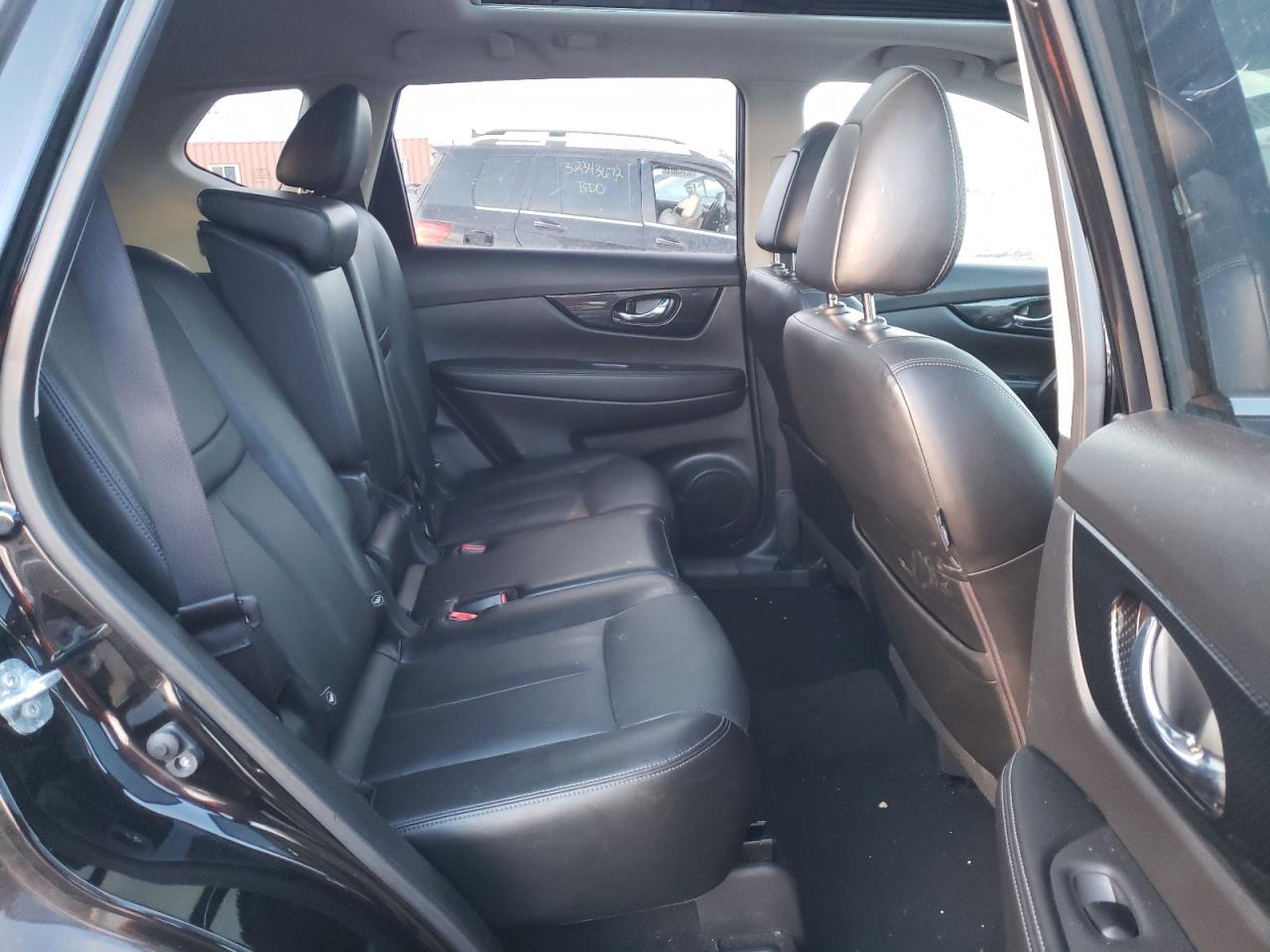 Photo 6 from auction – 2017 NISSAN ROGUE S with VIN JN8AT2MV1HW024012