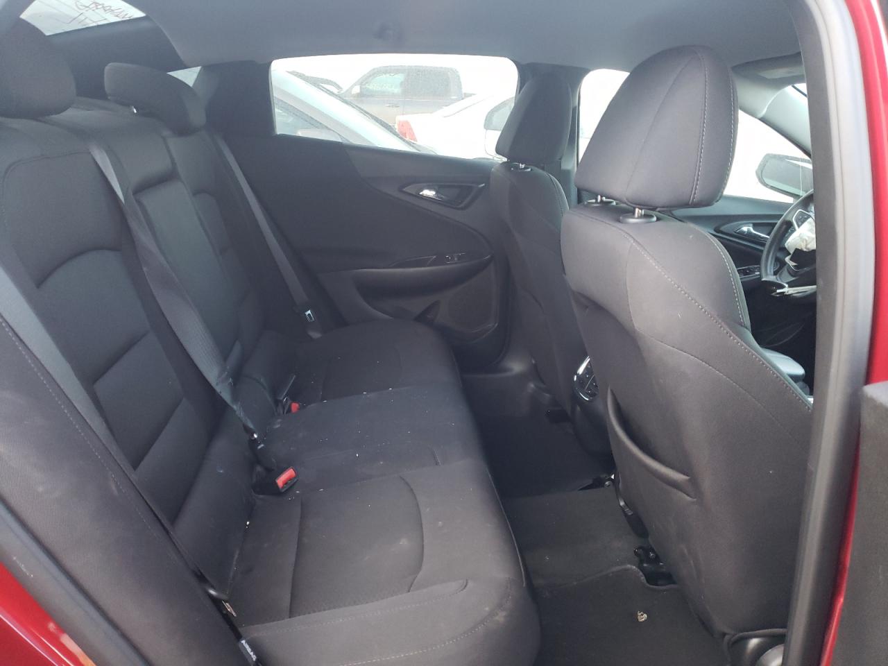 Photo 6 from auction – 2019 CHEVROLET MALIBU LT with VIN 1G1ZD5ST1KF226749