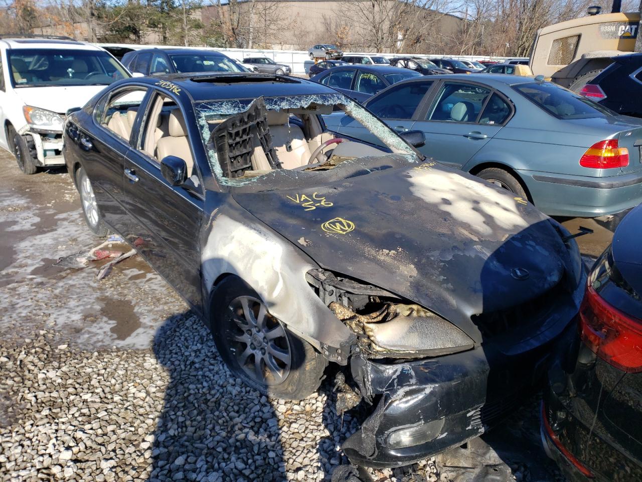 Photo 9 from auction – 2002 LEXUS ES 300 with VIN JTHBF30G120040711