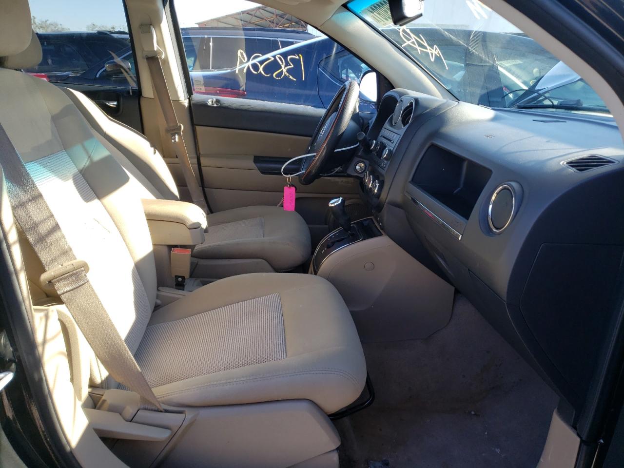 Photo 5 from auction – 2013 JEEP COMPASS LA with VIN 1C4NJCEB8DD208155