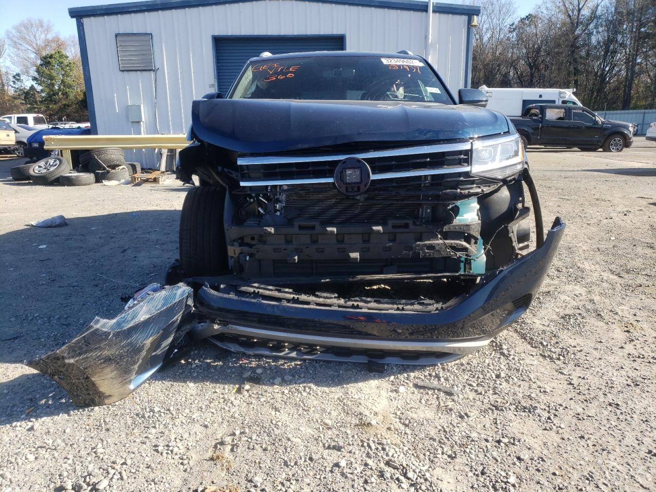 Photo 9 from auction – 2021 VOLKSWAGEN ATLAS CROS with VIN 1V2DC2CA2MC207937