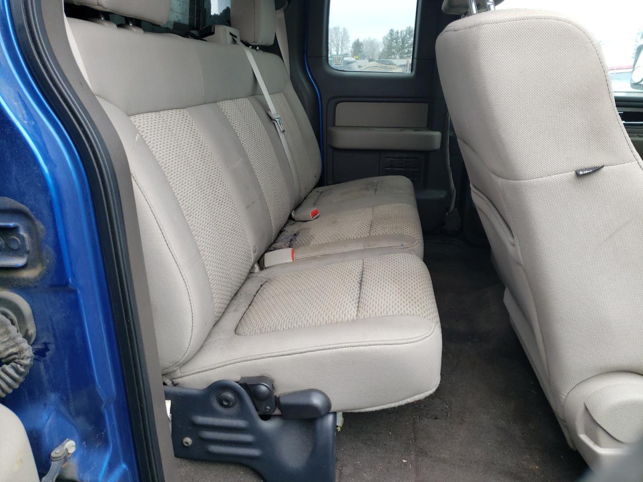 Foto 6 de la subasta – 2010 FORD F150 SUPER con VIN 1FTFX1EV2AFB75008