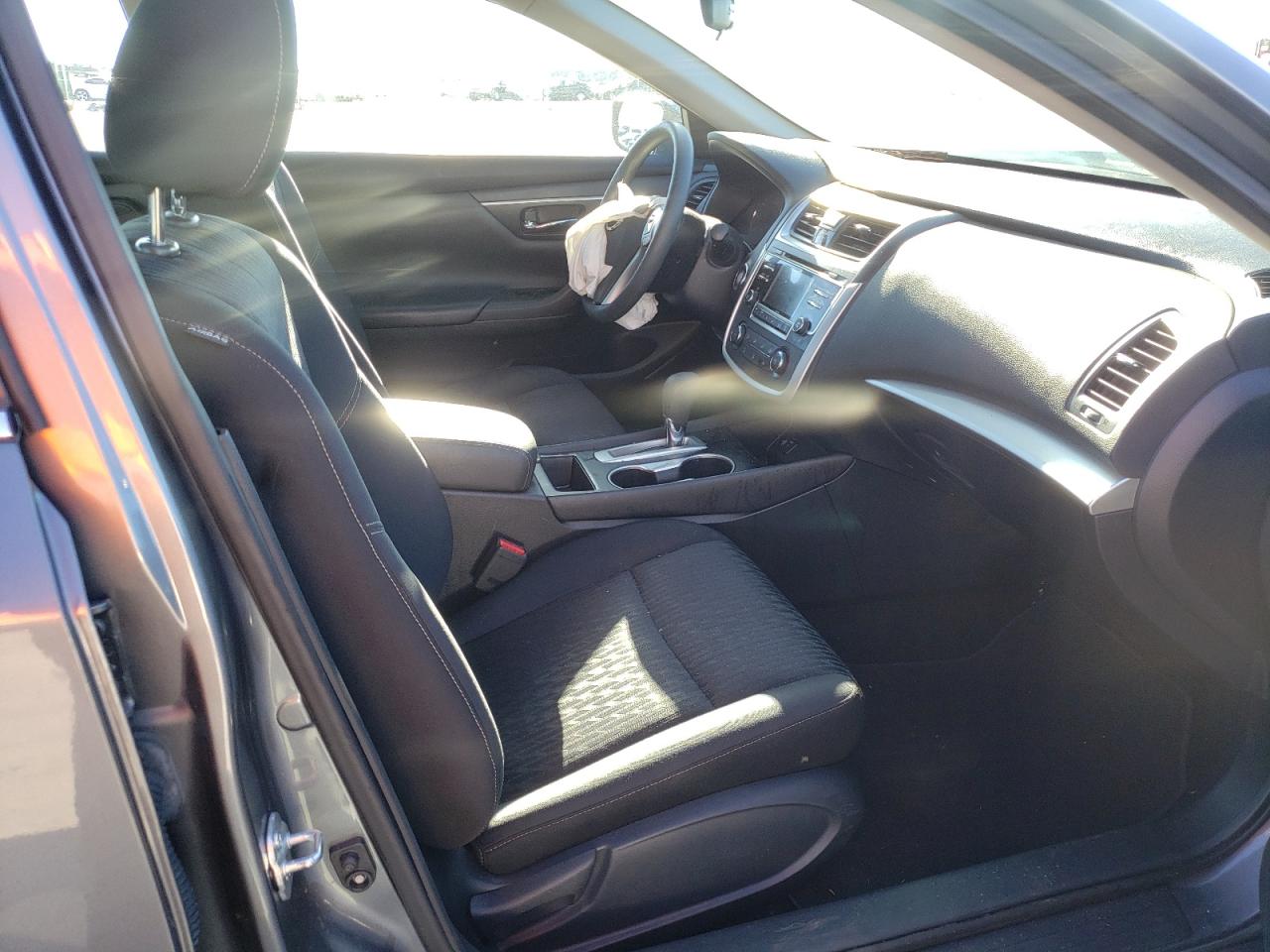 Photo 5 from auction – 2017 NISSAN ALTIMA 2.5 with VIN 1N4AL3AP1HC473849