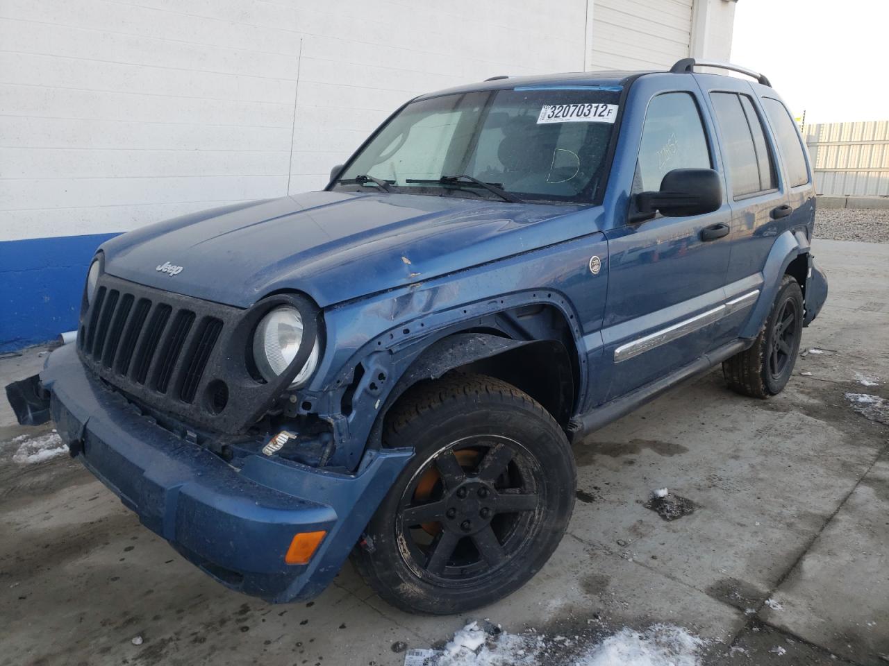 Photo 2 from auction – 2002 JEEP LIBERTY LI with VIN 1J4GL58K55W684325
