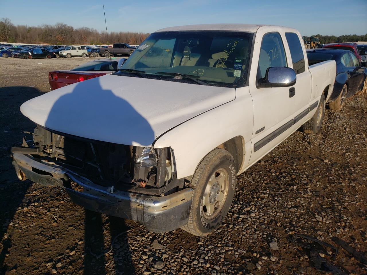 Photo 2 from auction – 2001 CHEVROLET SILVERADO with VIN 2GCEC19T111104907