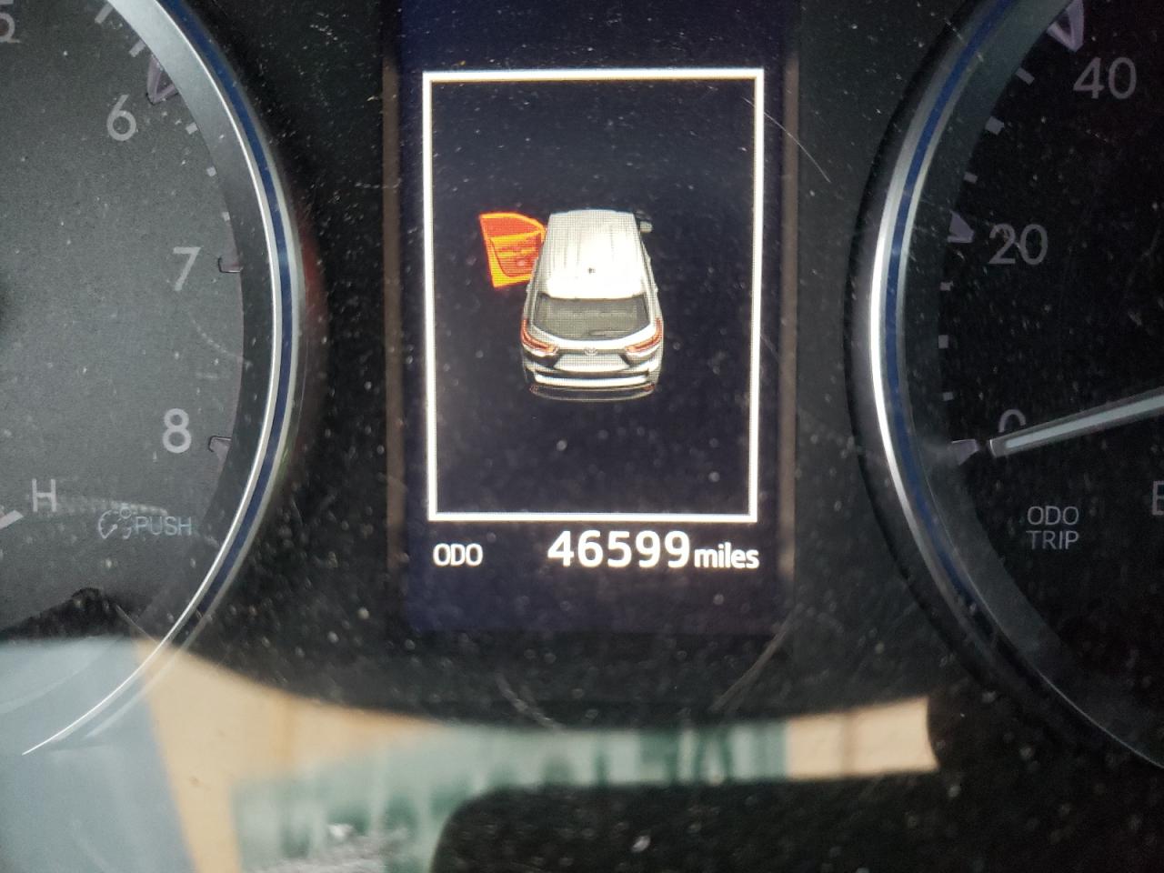 Photo 8 from auction – 2019 TOYOTA HIGHLANDER with VIN 5TDJZRFH6KS926771