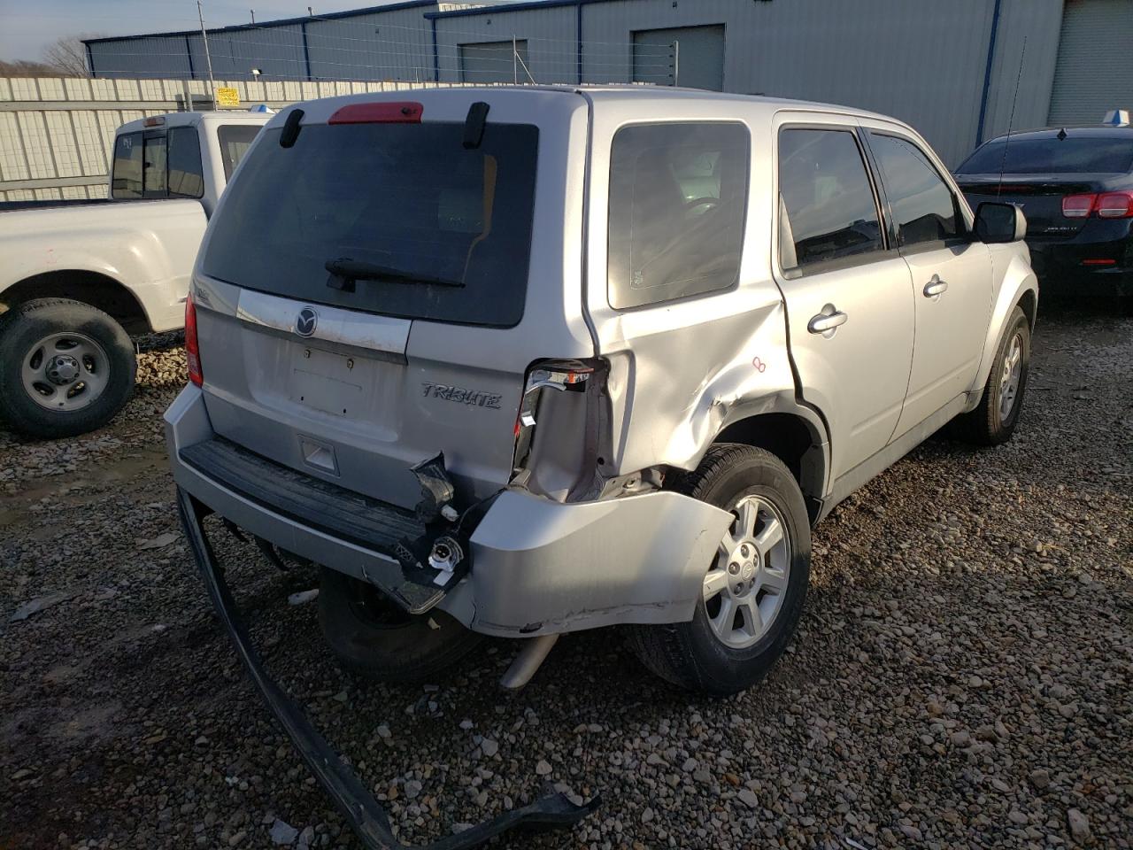 Photo 4 from auction – 2011 MAZDA TRIBUTE I with VIN 4F2CY0C76BKM01803