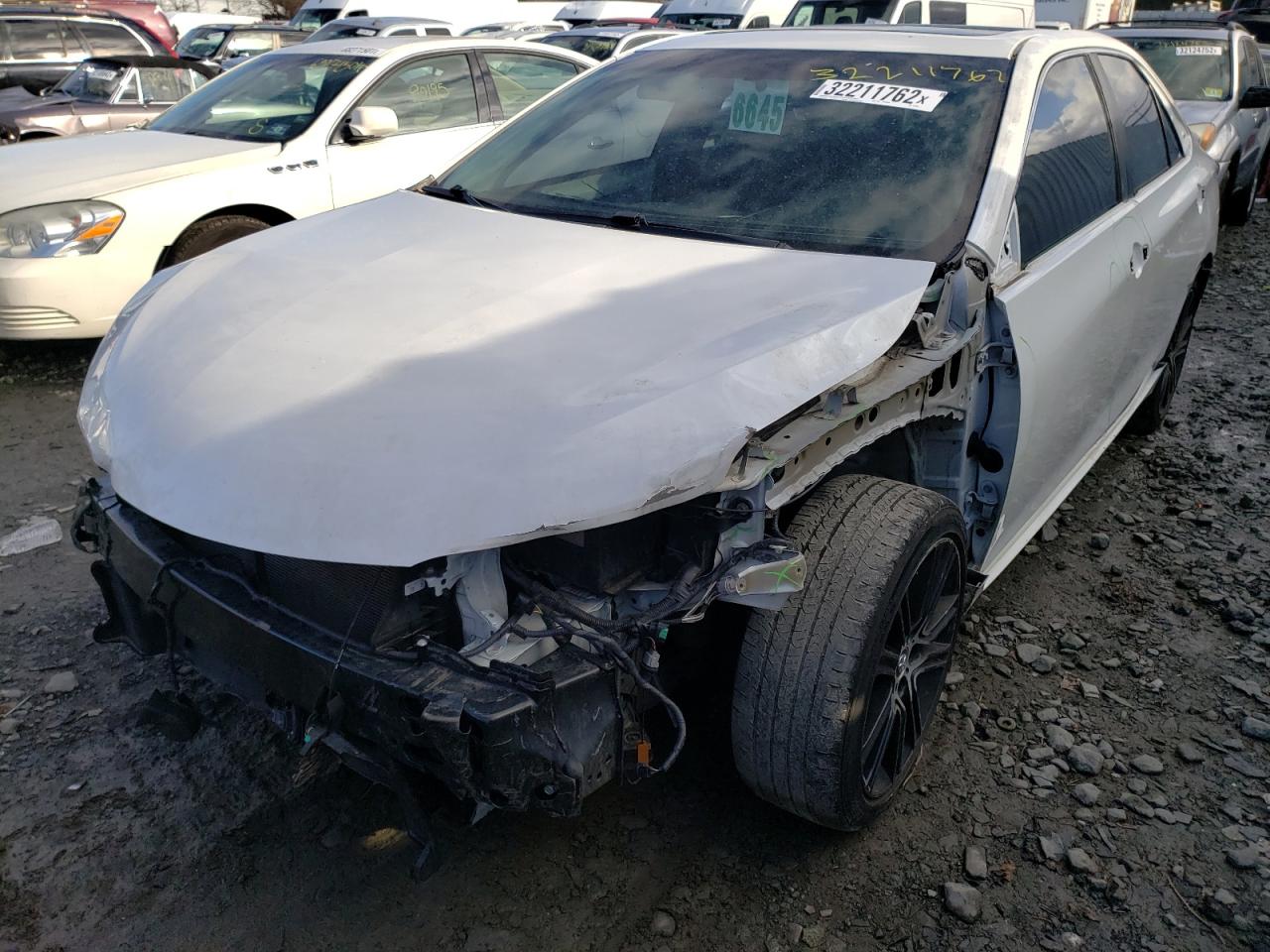 Photo 2 from auction – 2016 TOYOTA CAMRY LE with VIN 4T1BF1FK8GU179750