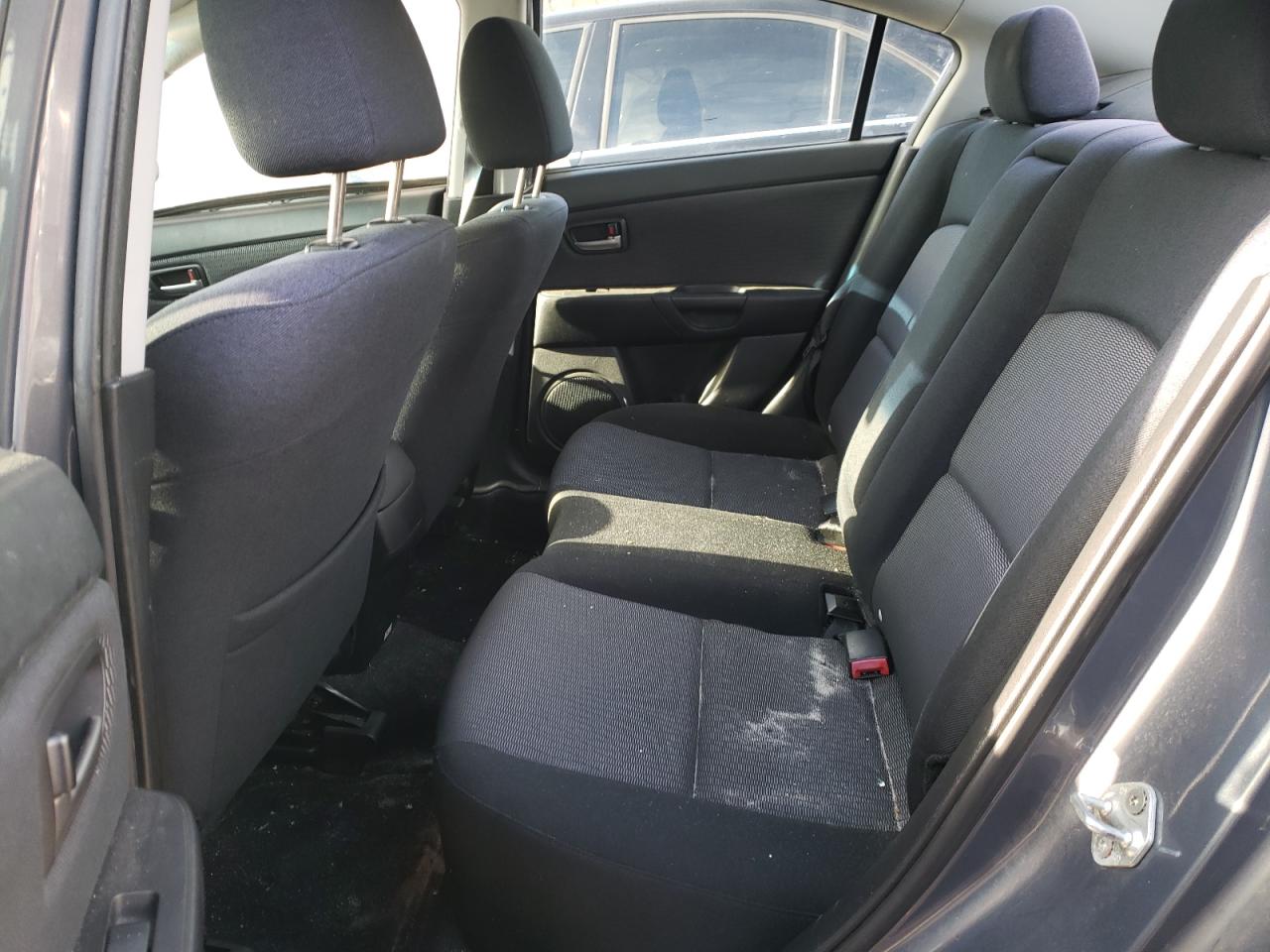 Photo 6 from auction – 2008 MAZDA 3 I with VIN JM1BK12G281878764