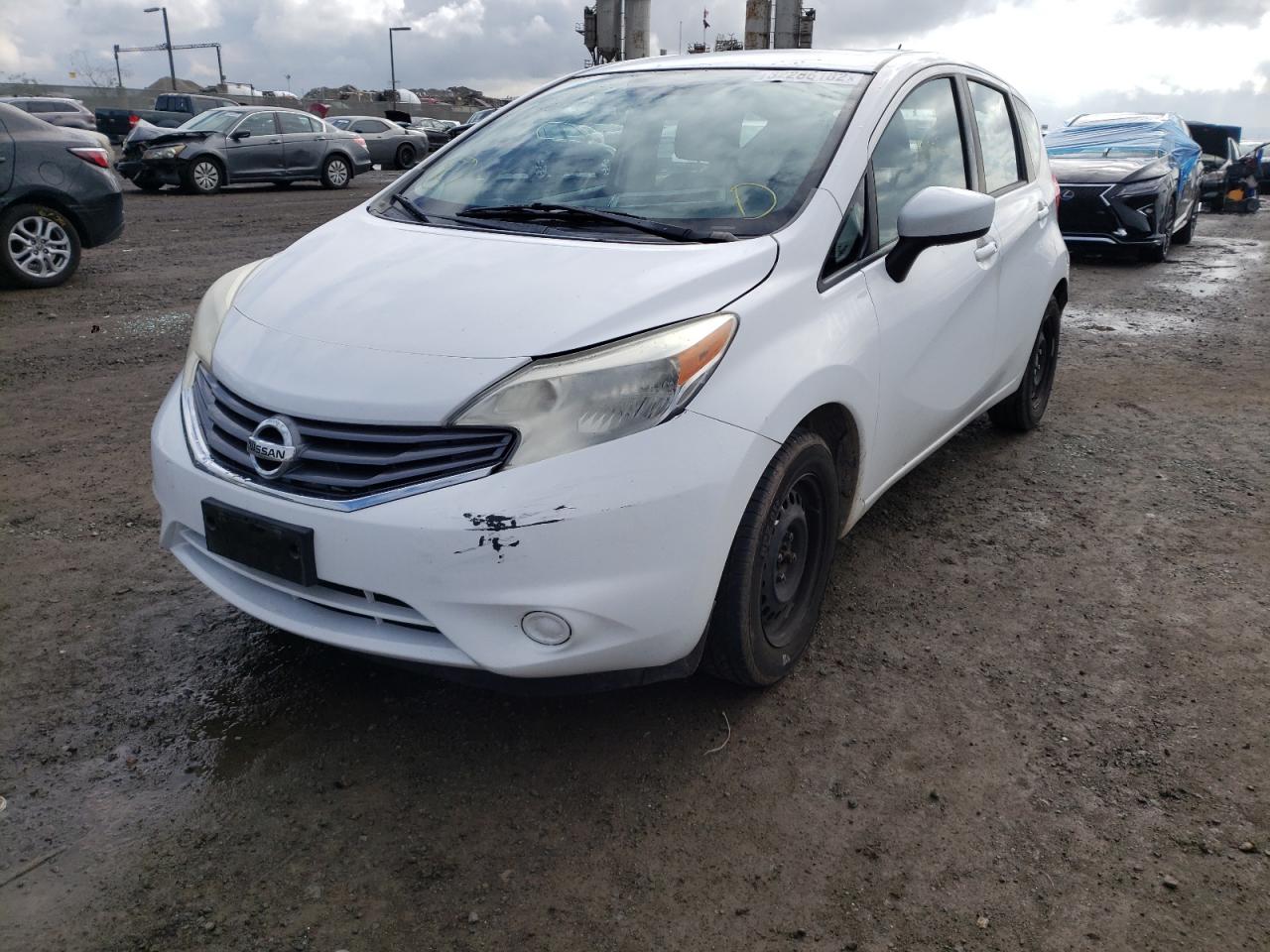 Photo 2 from auction – 2015 NISSAN VERSA NOTE with VIN 3N1CE2CP0FL426630