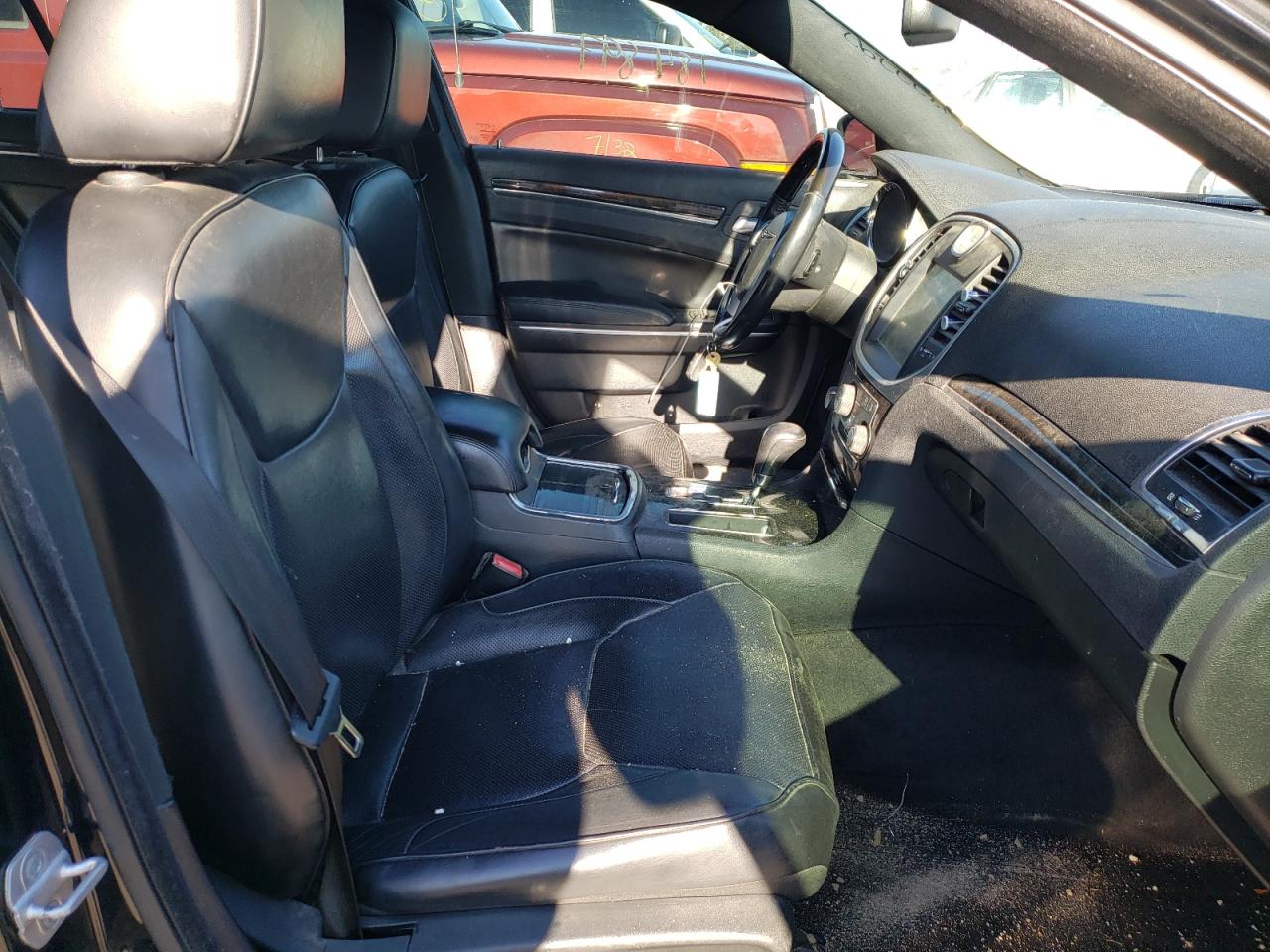 Photo 5 from auction – 2013 CHRYSLER 300C with VIN 2C3CCAETXDH523738