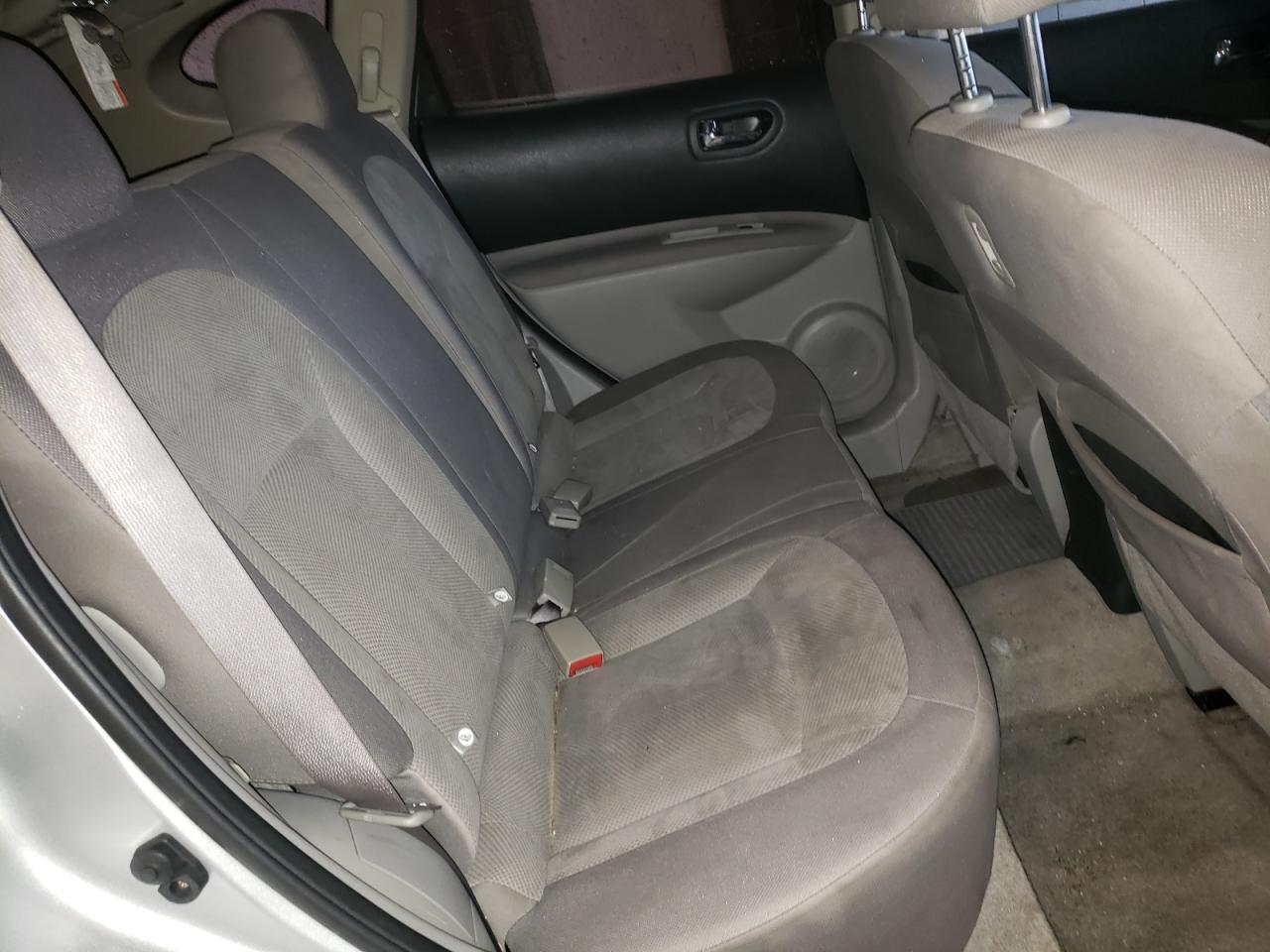 Photo 6 from auction – 2013 NISSAN ROGUE S with VIN JN8AS5MT4DW002079