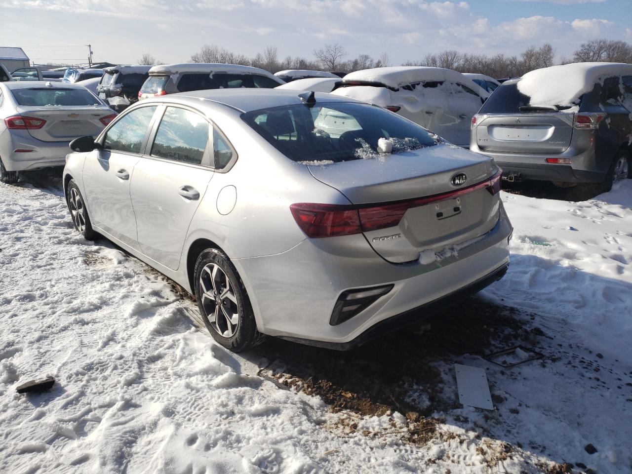 Photo 3 from auction – 2020 KIA FORTE FE with VIN 3KPF24AD8LE157350