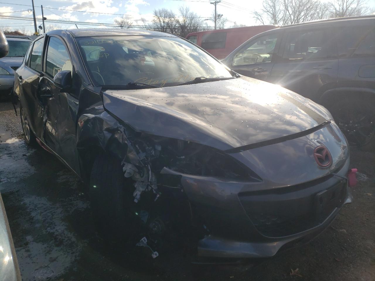 MAZDA 3 I 2013 with VIN JM1BL1LP7D1834572 - Photo from auction