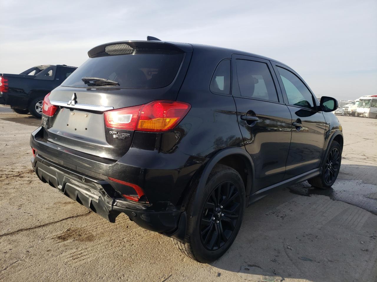 Photo 4 from auction – 2019 MITSUBISHI OUTLANDER with VIN JA4AP3AU1KU026924