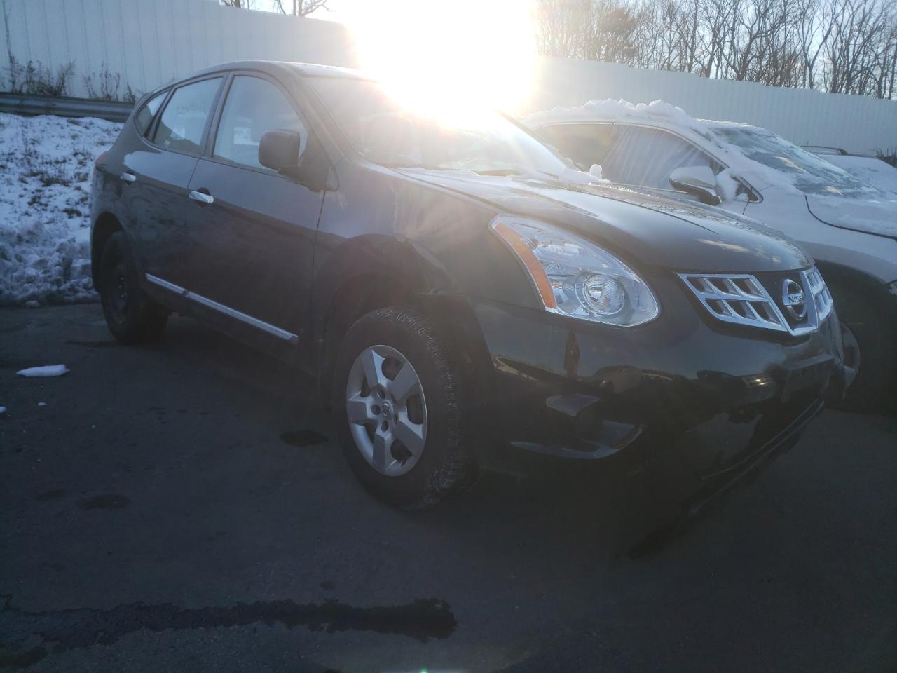 NISSAN ROGUE S 2011 with VIN JN8AS5MV9BW679899 - Photo from auction