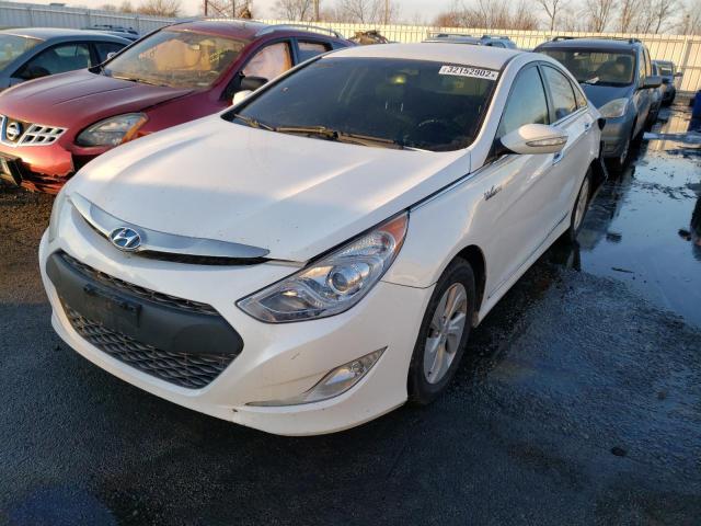 Photo 2 from auction – 2013 HYUNDAI SONATA HYB with VIN KMHEC4A40DA074889