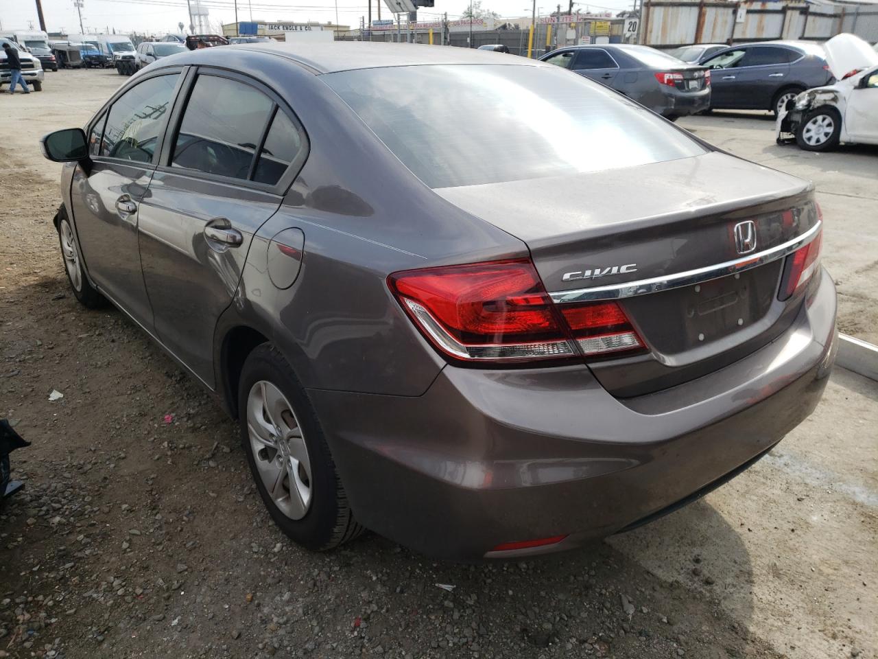 Photo 3 from auction – 2015 HONDA CIVIC LX with VIN 19XFB2F56FE017145