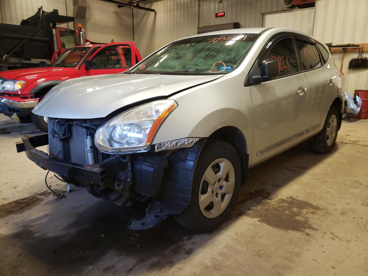 Photo 2 from auction – 2011 NISSAN ROGUE S with VIN JN8AS5MT6BW567463