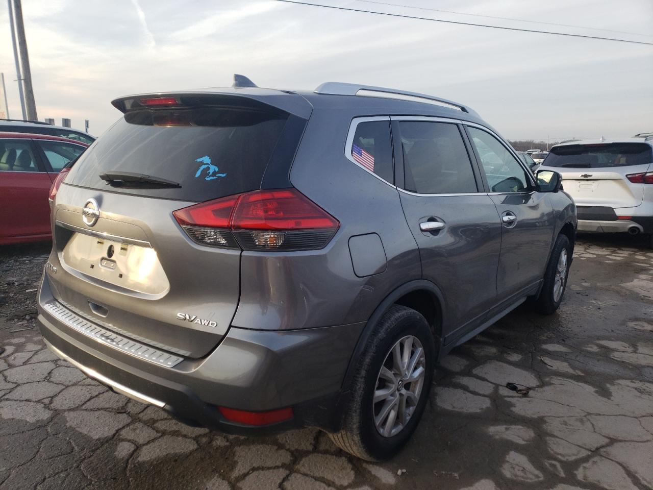 Photo 17 from auction – 2017 NISSAN ROGUE S with VIN KNMAT2MV8HP560932