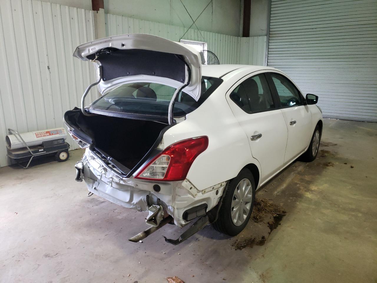 Photo 4 from auction – 2017 NISSAN VERSA S with VIN 3N1CN7APXHL845152
