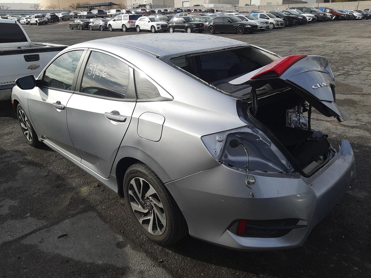 Photo 3 from auction – 2016 HONDA CIVIC EX with VIN 19XFC2F71GE072621