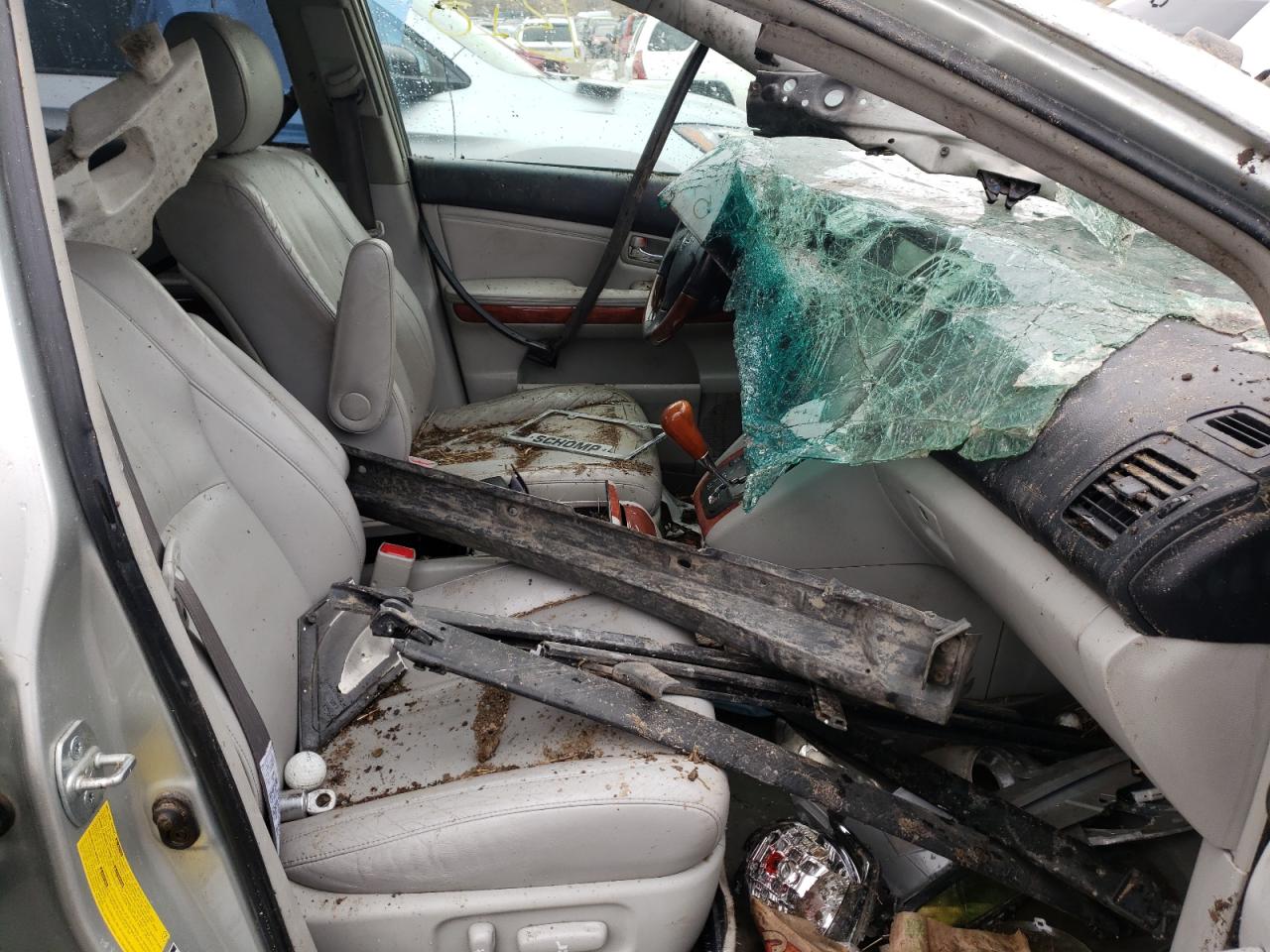 Photo 5 from auction – 2004 LEXUS RX 330 with VIN JTJHA31U640042050